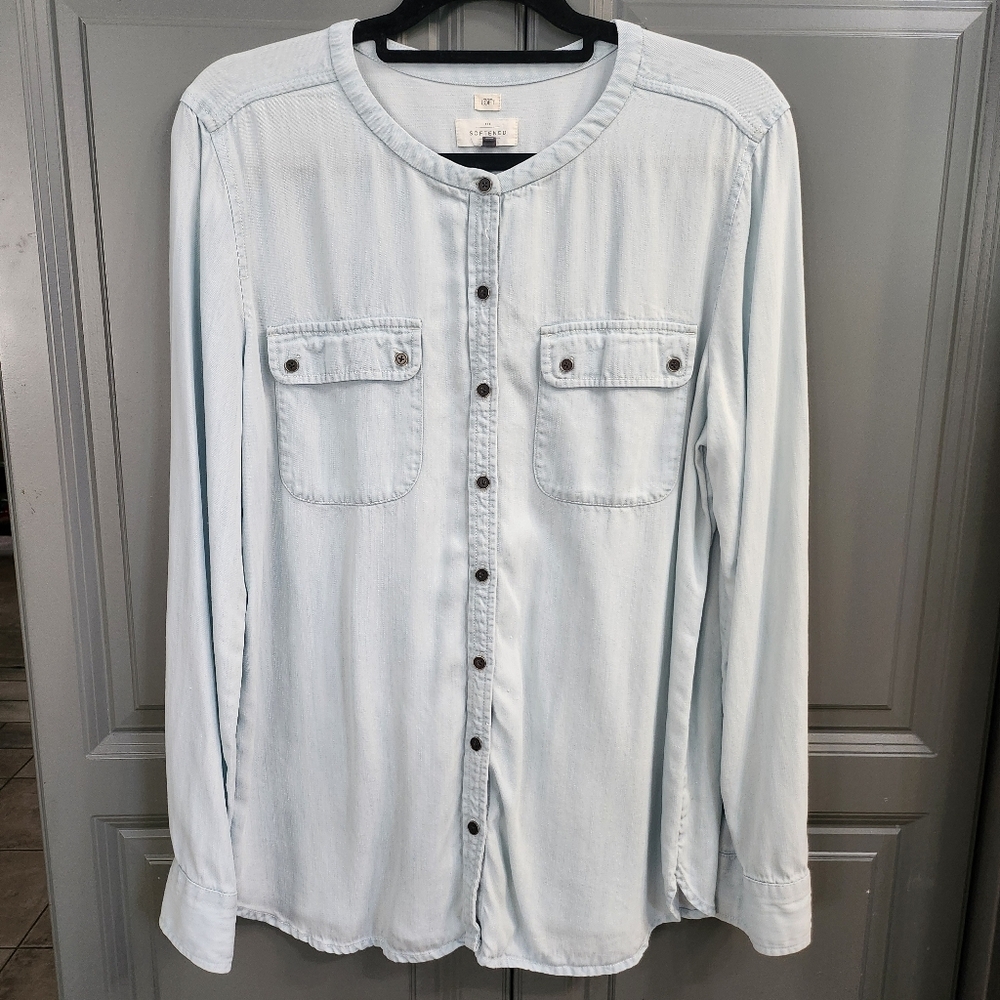 Ann Taylor Loft  Blue Light Weight Denim  Button-Up Long-sleeve Shirt